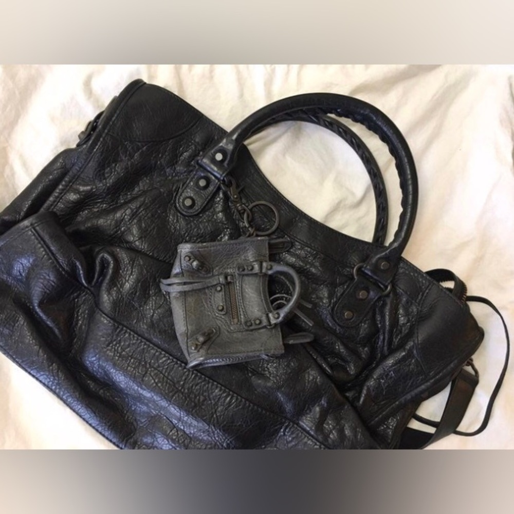 Balenciaga Classic City Bag Medium Black (free mini bag with purchase)